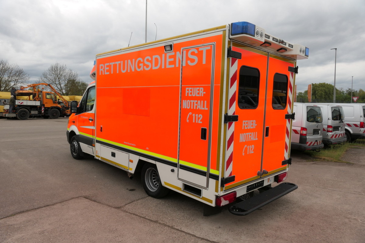 MERCEDES-BENZ Sprinter 519 CDI Klima Krankenwagen - Ambulance: photos 5 MERCEDES-BENZ Sprinter 519 CDI Klima Krankenwagen - Ambulance: photos 5