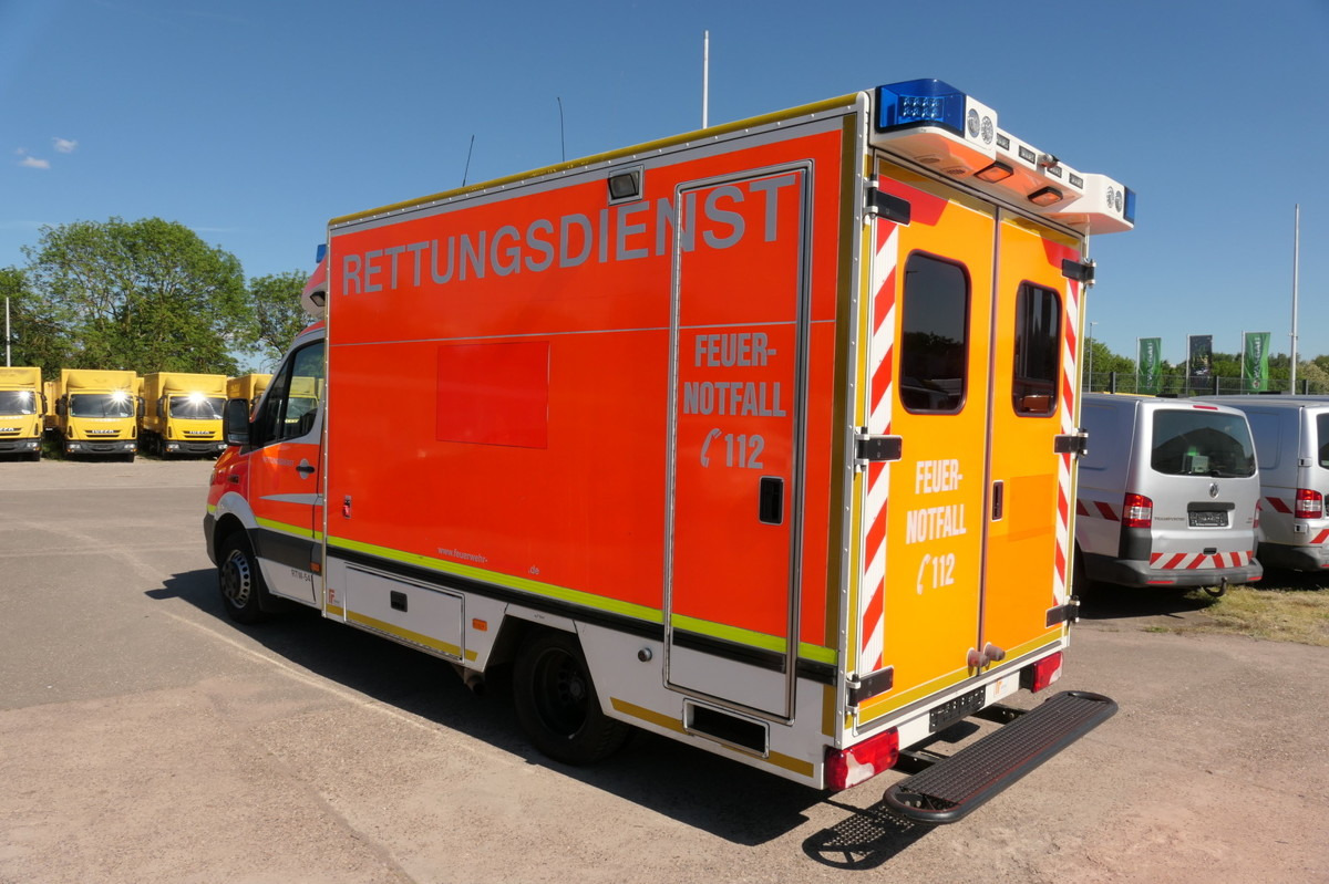 MERCEDES-BENZ Sprinter 519 CDI Klima Krankenwagen - Ambulance: photos 4 MERCEDES-BENZ Sprinter 519 CDI Klima Krankenwagen - Ambulance: photos 4