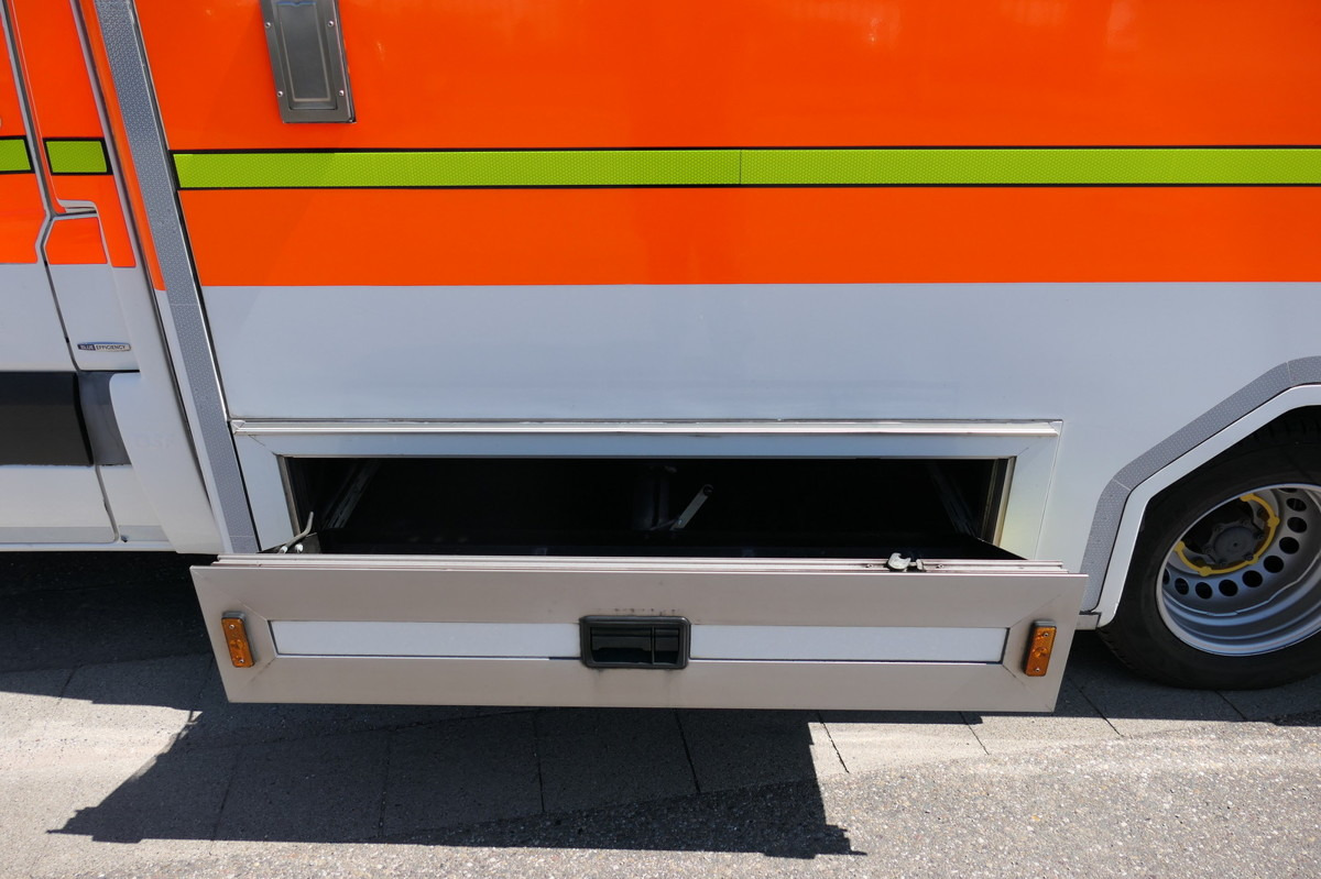 MERCEDES-BENZ Sprinter 519 CDI Klima Krankenwagen - Ambulance: photos 5 MERCEDES-BENZ Sprinter 519 CDI Klima Krankenwagen - Ambulance: photos 5