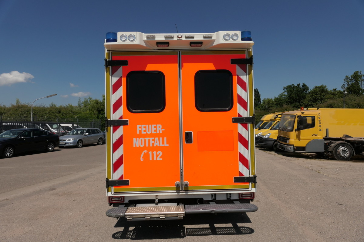MERCEDES-BENZ Sprinter 519 CDI Klima Krankenwagen - Ambulance: photos 5 MERCEDES-BENZ Sprinter 519 CDI Klima Krankenwagen - Ambulance: photos 5