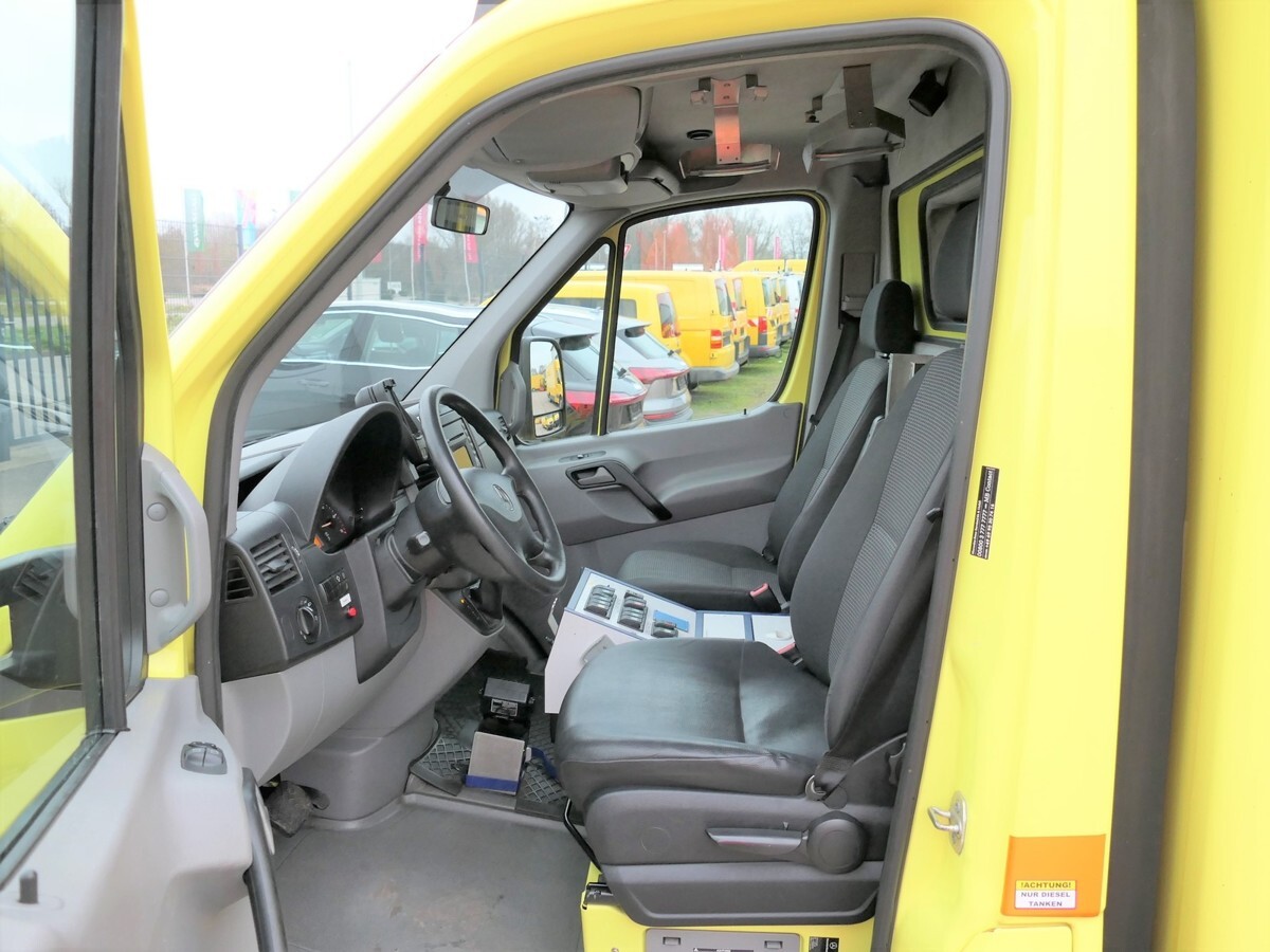 Ambulance MERCEDES-BENZ Sprinter II 516 CDI KLIMA KRANKENWAGEN RTW AUTOM: photos 12