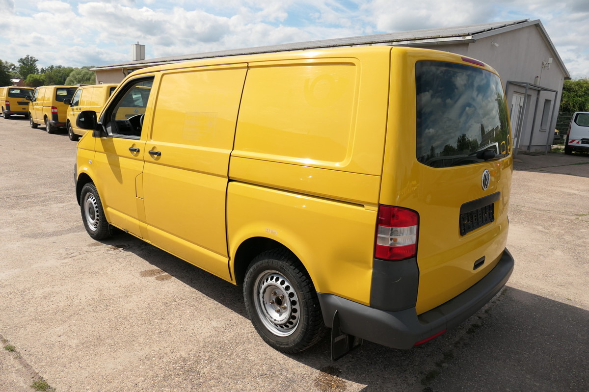 VW T5 Transporter 2.0 TDI 2xSCHIEBETÜR PARKTRONIK E - Fourgonnette: photos 5 VW T5 Transporter 2.0 TDI 2xSCHIEBETÜR PARKTRONIK E - Fourgonnette: photos 5