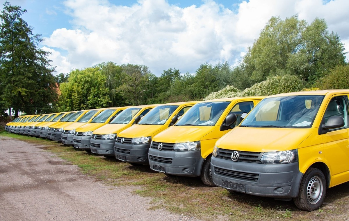 VW T5 Transporter 2.0 TDI 2xSCHIEBETÜR PARKTRONIK E - Fourgonnette: photos 1 VW T5 Transporter 2.0 TDI 2xSCHIEBETÜR PARKTRONIK E - Fourgonnette: photos 1
