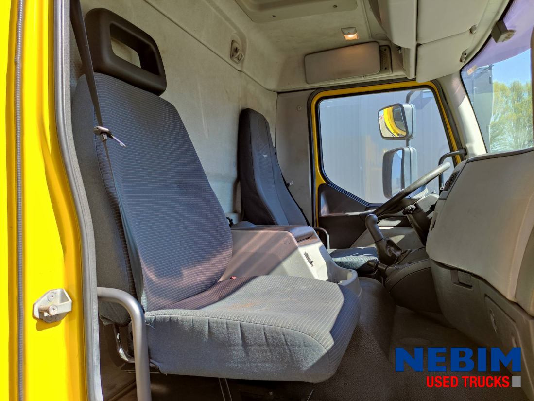 Camion fourgon Volvo FL 240 500.388km: photos 9