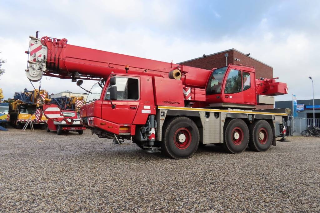 Tadano Faun ATF 50 G-3  - Grue tout-terrain: photos 1 Tadano Faun ATF 50 G-3  - Grue tout-terrain: photos 1