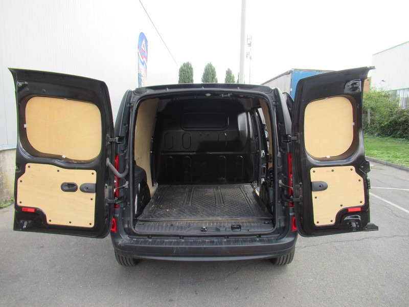 Fourgon utilitaire Mercedes-Benz Citan 111: photos 10