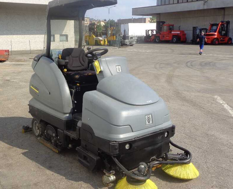 Kärcher B 250 R I + R 120 - Autolaveuse: photos 3 Kärcher B 250 R I + R 120 - Autolaveuse: photos 3