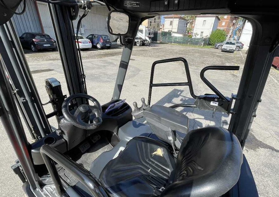 Linde E 20 PH/386 (batt. 2017) - Chariot élévateur électrique: photos 4 Linde E 20 PH/386 (batt. 2017) - Chariot élévateur électrique: photos 4