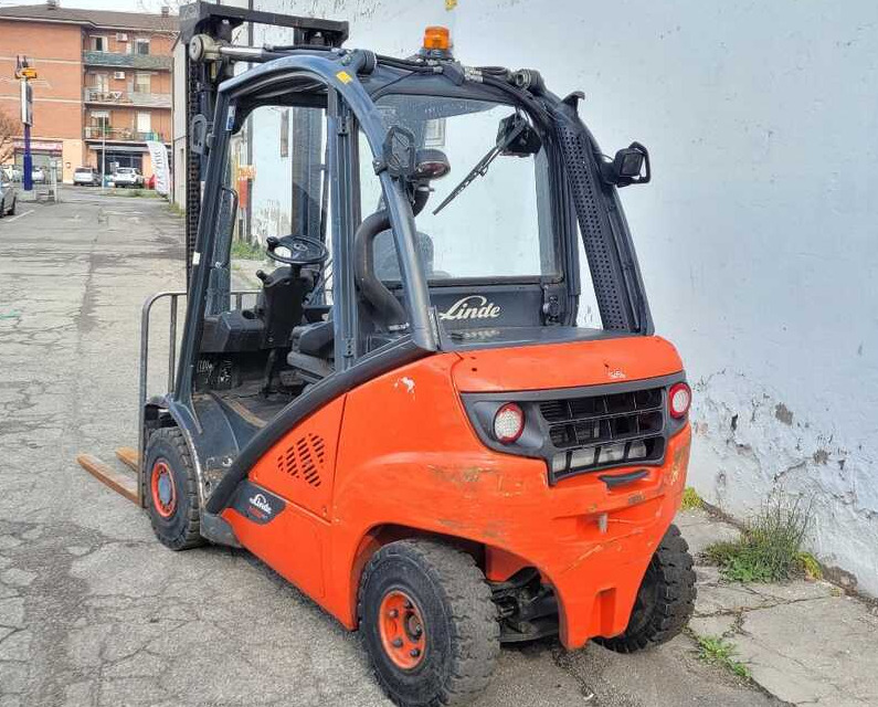 Linde H 20 D-02/600 MOT. RETTIFICATO - Chariot élévateur diesel: photos 4 Linde H 20 D-02/600 MOT. RETTIFICATO - Chariot élévateur diesel: photos 4