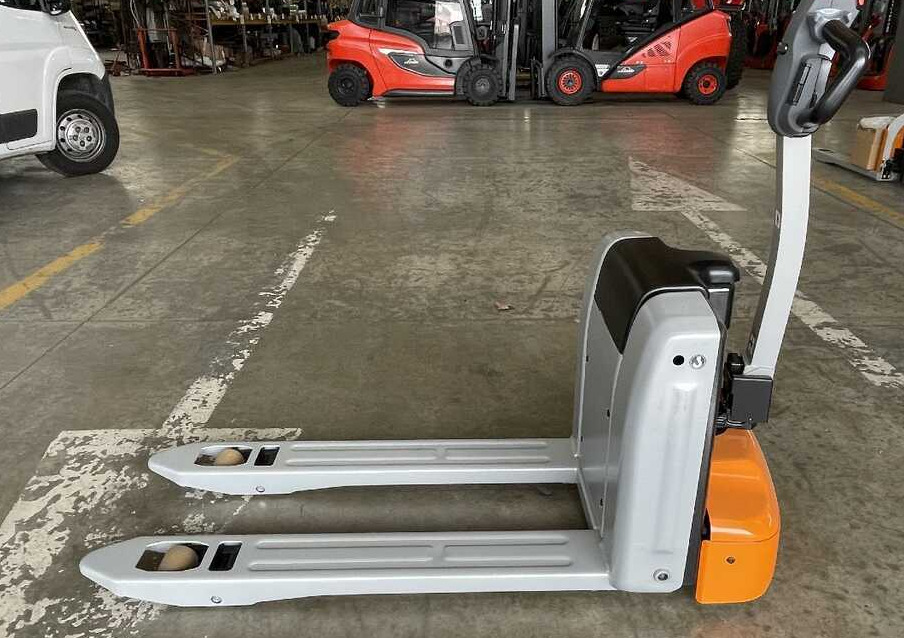 Still ECH 15 (30 Ah) PUx1 - Transpalette: photos 2 Still ECH 15 (30 Ah) PUx1 - Transpalette: photos 2