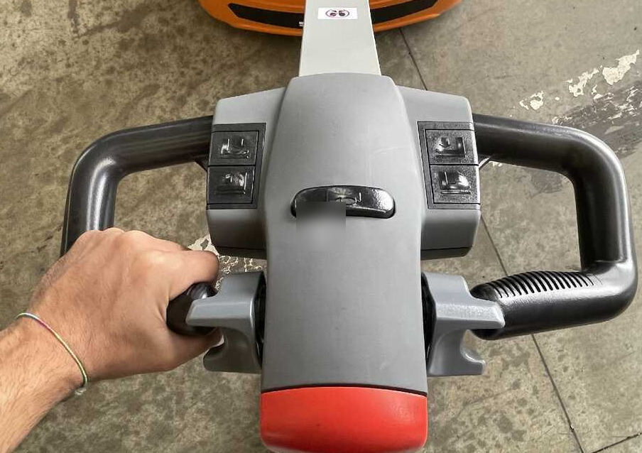 Still ECH 15 (30 Ah) PUx1 - Transpalette: photos 4 Still ECH 15 (30 Ah) PUx1 - Transpalette: photos 4