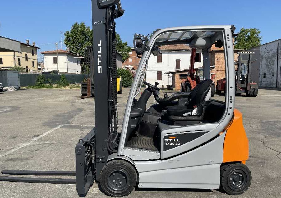 Still RX 20-20 P - Chariot élévateur électrique: photos 2 Still RX 20-20 P - Chariot élévateur électrique: photos 2