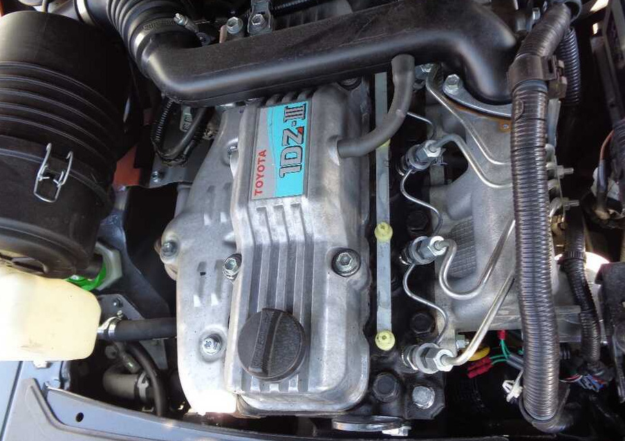 Toyota 06-8 FD 25 F - Chariot élévateur diesel: photos 4 Toyota 06-8 FD 25 F - Chariot élévateur diesel: photos 4