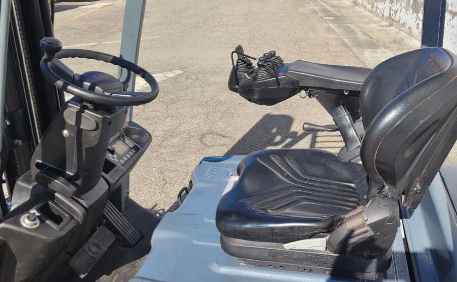 Toyota 8 FBMK20T (Batteria 90%) - Chariot élévateur électrique: photos 4 Toyota 8 FBMK20T (Batteria 90%) - Chariot élévateur électrique: photos 4