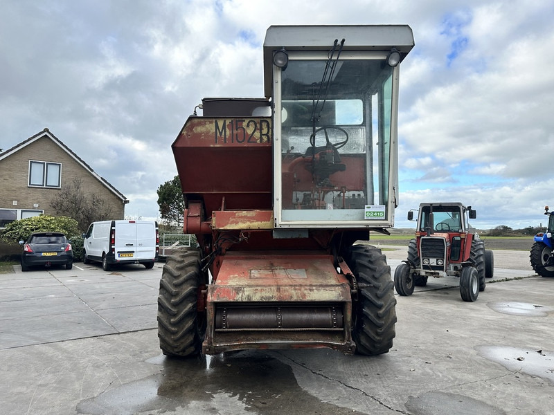 Laverda M152 - Moissonneuse-batteuse: photos 2 Laverda M152 - Moissonneuse-batteuse: photos 2