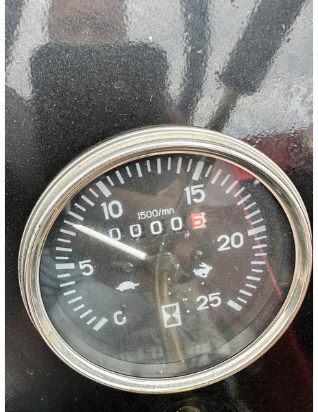 Massey Ferguson 290 - Tracteur agricole: photos 5 Massey Ferguson 290 - Tracteur agricole: photos 5