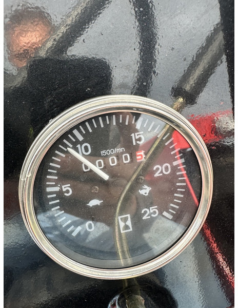 Massey Ferguson 290 - Tracteur agricole: photos 5 Massey Ferguson 290 - Tracteur agricole: photos 5