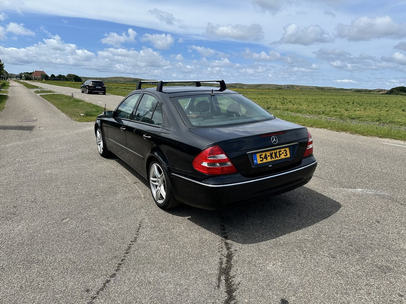 Voiture Mercedes-Benz E-Klasse 240: photos 12