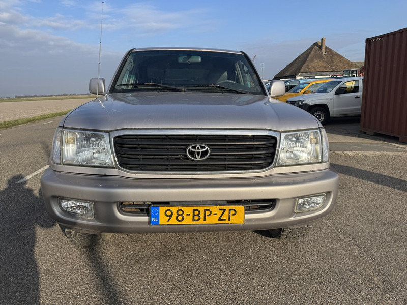 Toyota Land Cruiser - Fourgon utilitaire: photos 2 Toyota Land Cruiser - Fourgon utilitaire: photos 2