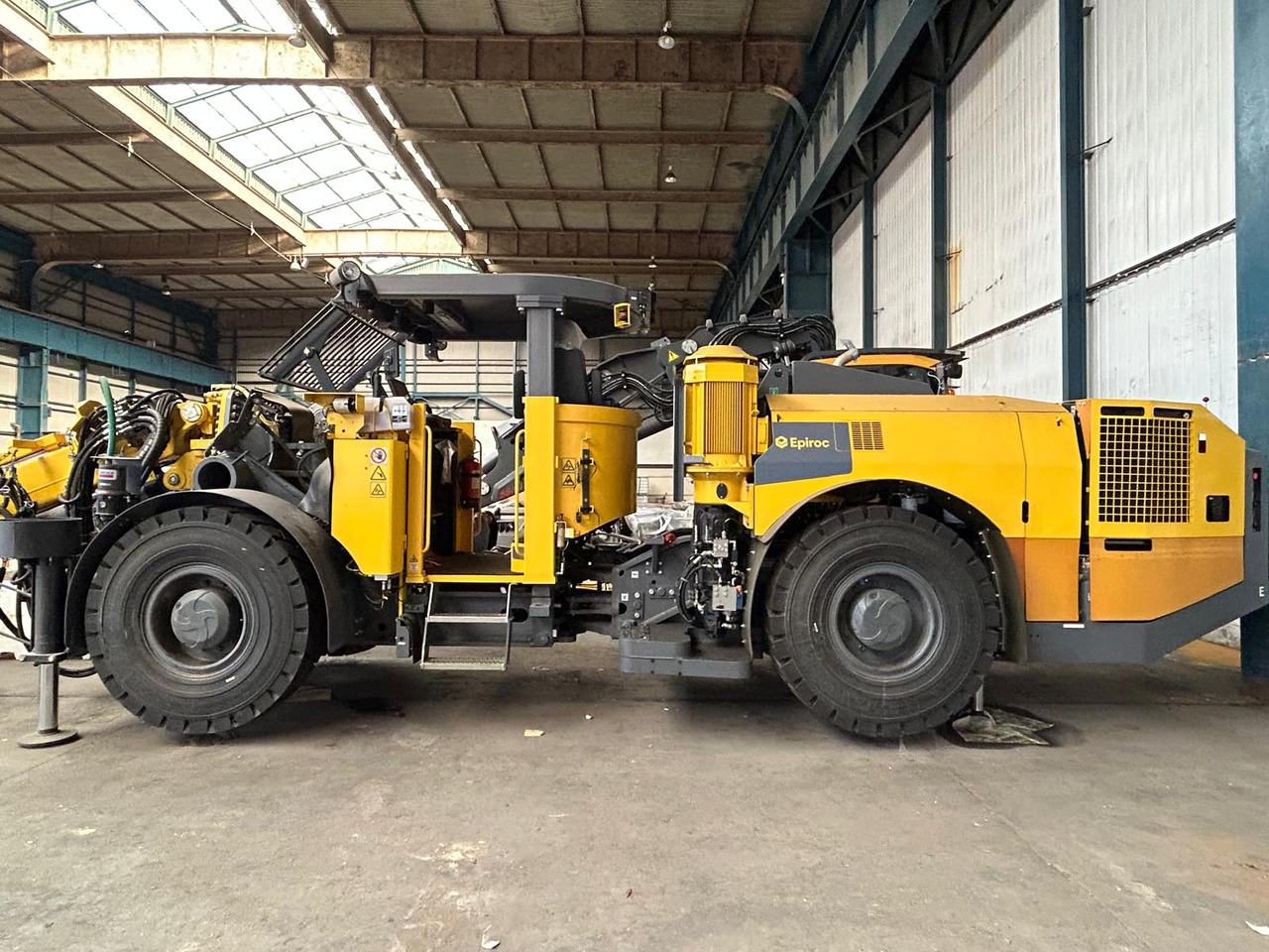 Atlas Copco (Epiroc) Boltec EC - Aléseuse directionnelle: photos 5 Atlas Copco (Epiroc) Boltec EC - Aléseuse directionnelle: photos 5