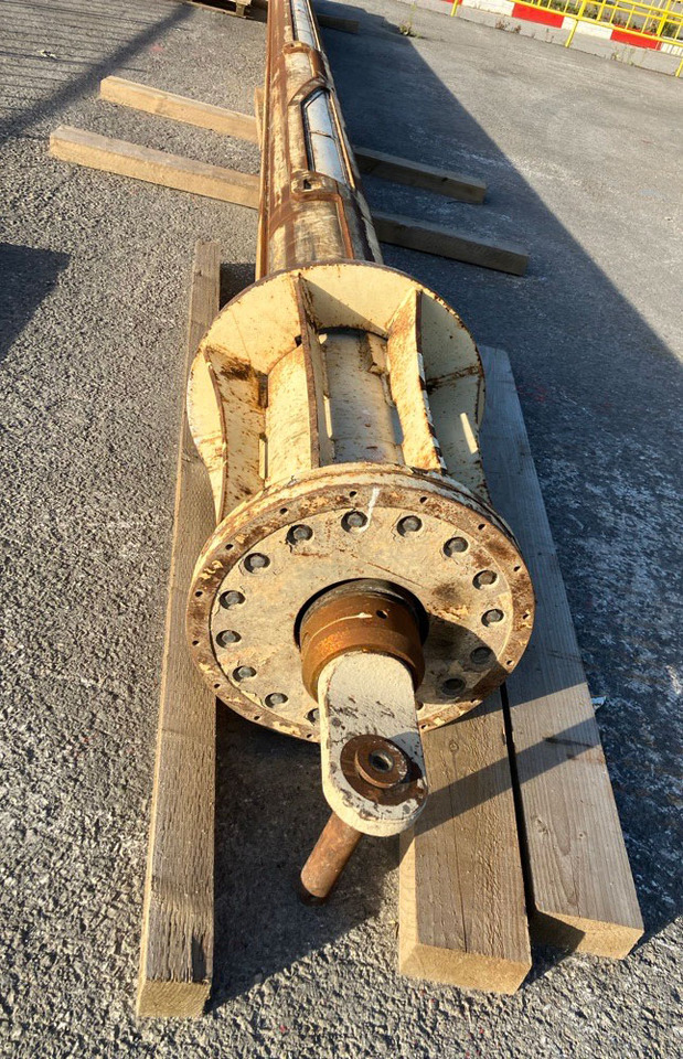 Bauer BK250/394/4/40-S - Mât de battage: photos 3 Bauer BK250/394/4/40-S - Mât de battage: photos 3