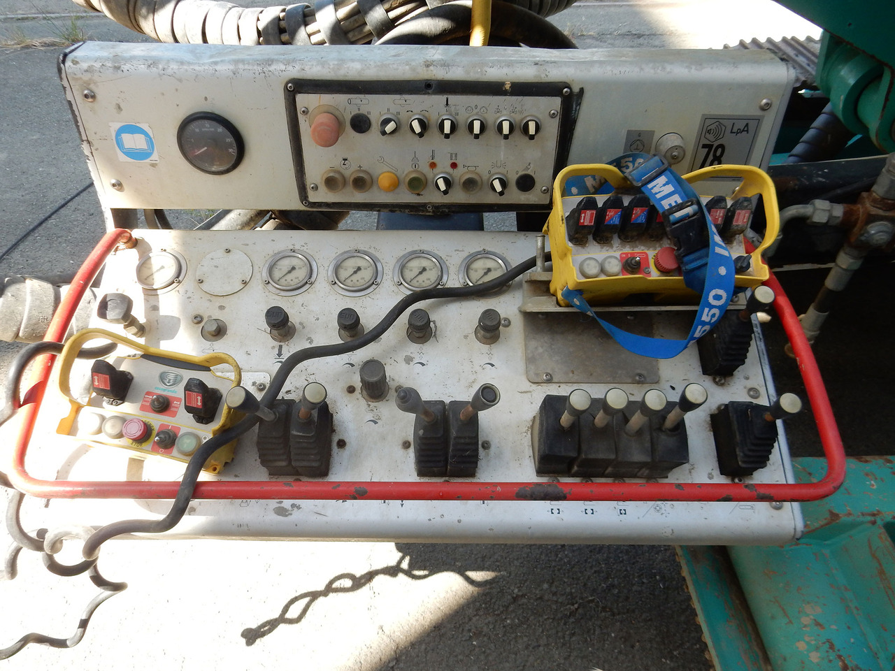 Casagrande C6 XP - Mât de battage: photos 5 Casagrande C6 XP - Mât de battage: photos 5