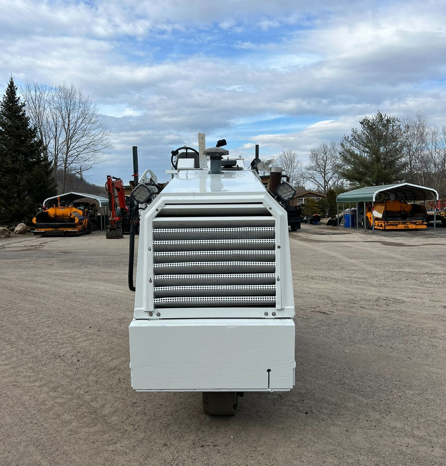 Ditch Witch W 500 - Fraiseuse à froid: photos 4 Ditch Witch W 500 - Fraiseuse à froid: photos 4