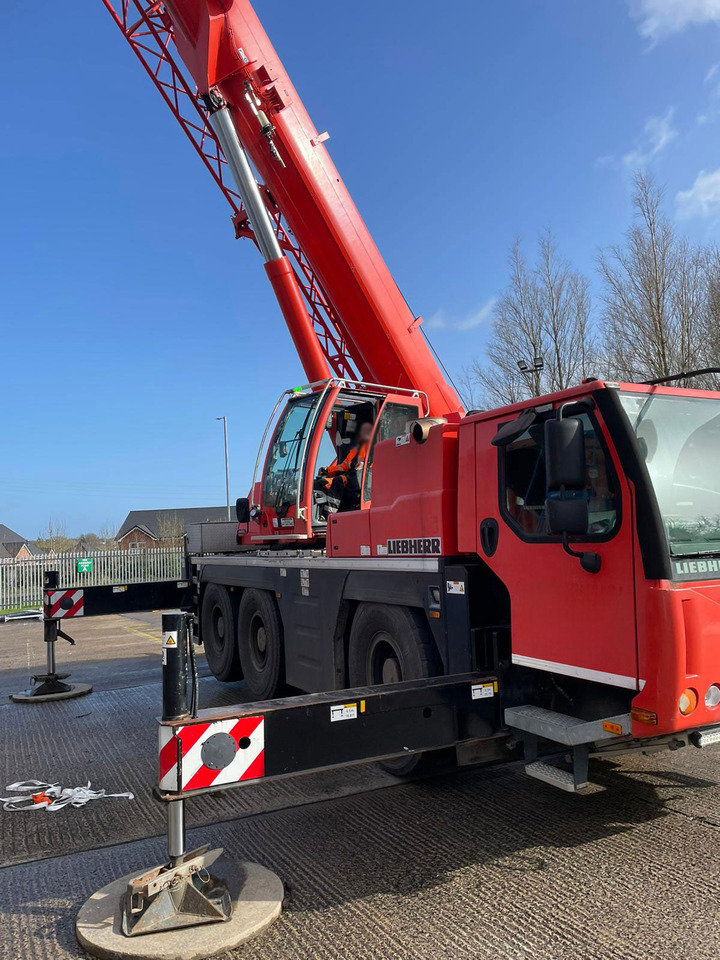 Liebherr LTM 1055-3.1 - Grue mobile: photos 5 Liebherr LTM 1055-3.1 - Grue mobile: photos 5