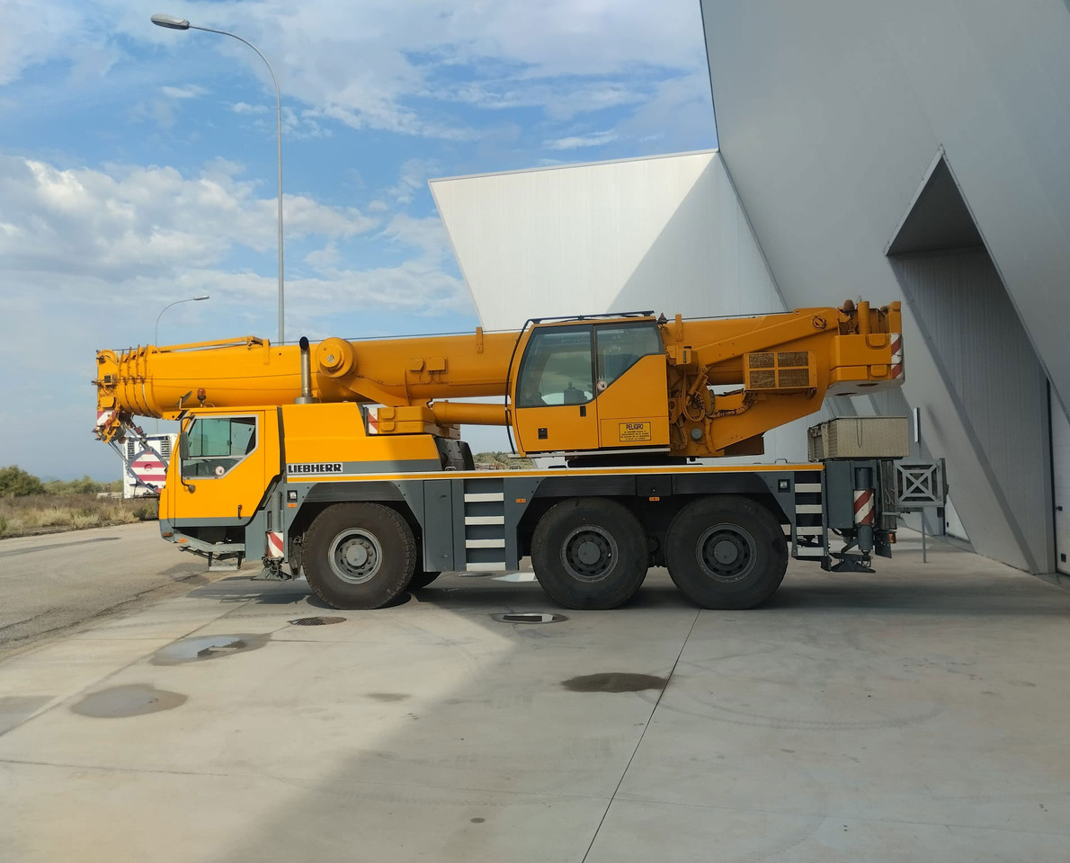 Liebherr LTM 1055-3.1 - Grue mobile: photos 3 Liebherr LTM 1055-3.1 - Grue mobile: photos 3