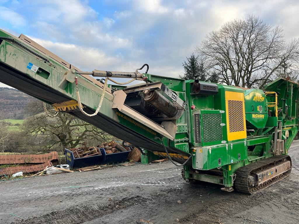 McCloskey J45 - Concasseur à mâchoires: photos 1 McCloskey J45 - Concasseur à mâchoires: photos 1