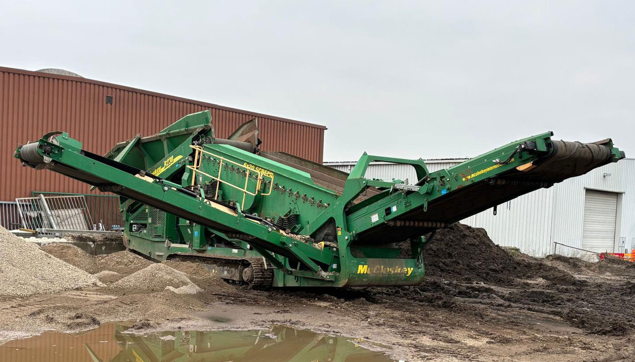 McCloskey R230 - Crible: photos 1 McCloskey R230 - Crible: photos 1