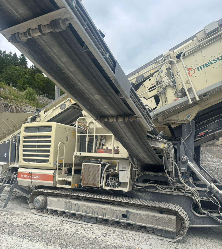 Metso Lokotrack LT220D - Concasseur à cône: photos 1 Metso Lokotrack LT220D - Concasseur à cône: photos 1