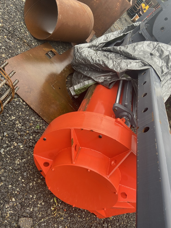 Movax TAD-32 - Mât de battage: photos 5 Movax TAD-32 - Mât de battage: photos 5