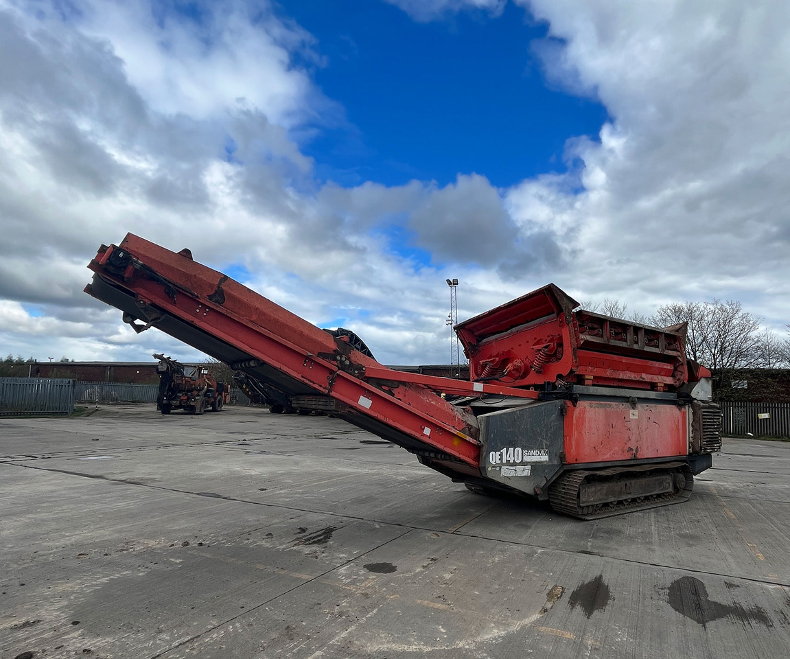 Sandvik QE140 - Crible: photos 1 Sandvik QE140 - Crible: photos 1