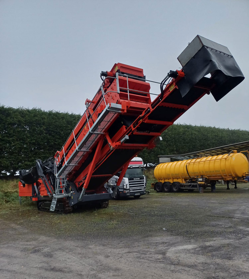 Terex Finlay 696 3D - Crible: photos 3 Terex Finlay 696 3D - Crible: photos 3