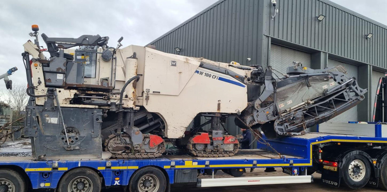 Wirtgen W 100 CFI - Fraiseuse à froid: photos 3 Wirtgen W 100 CFI - Fraiseuse à froid: photos 3