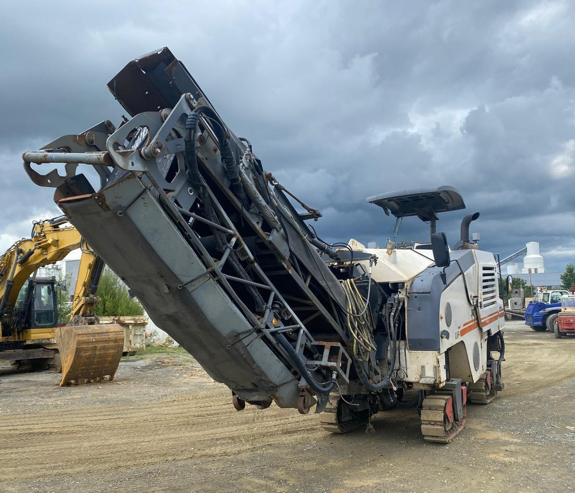 Wirtgen W 100 F - Fraiseuse à froid: photos 4 Wirtgen W 100 F - Fraiseuse à froid: photos 4