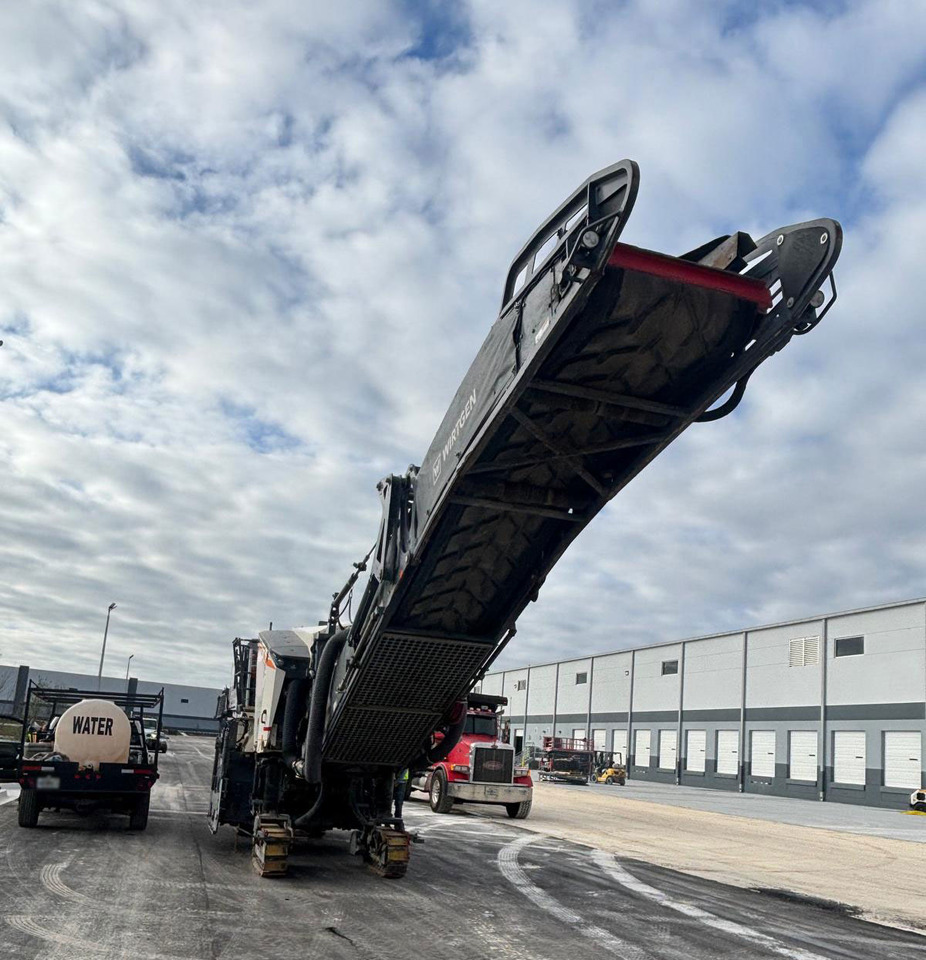 Wirtgen W 200 Fi - Fraiseuse à froid: photos 3 Wirtgen W 200 Fi - Fraiseuse à froid: photos 3