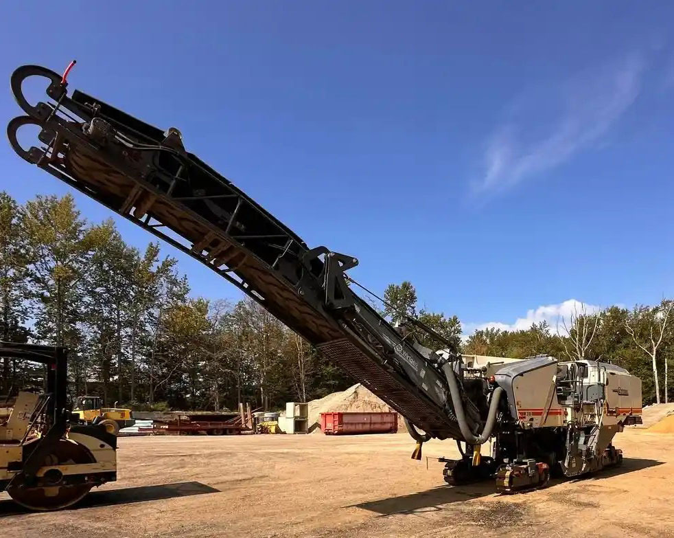 Wirtgen W 210 i - Fraiseuse à froid: photos 5 Wirtgen W 210 i - Fraiseuse à froid: photos 5