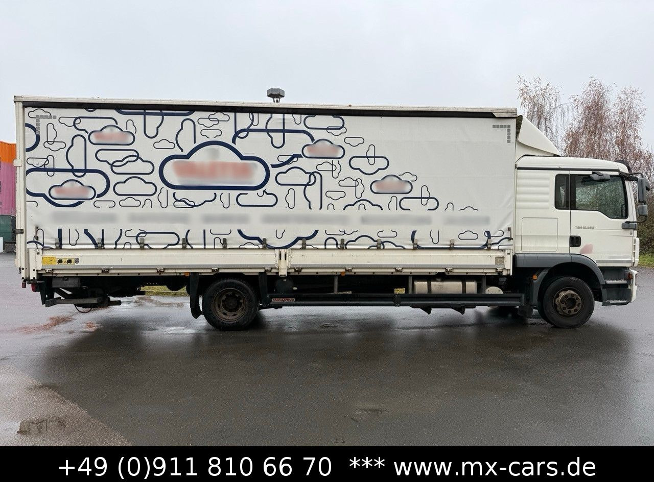 MAN TGM 12.250 Pritsche Plane LBW Schlafkabine Autom - Camion à rideaux coulissants: photos 4 MAN TGM 12.250 Pritsche Plane LBW Schlafkabine Autom - Camion à rideaux coulissants: photos 4