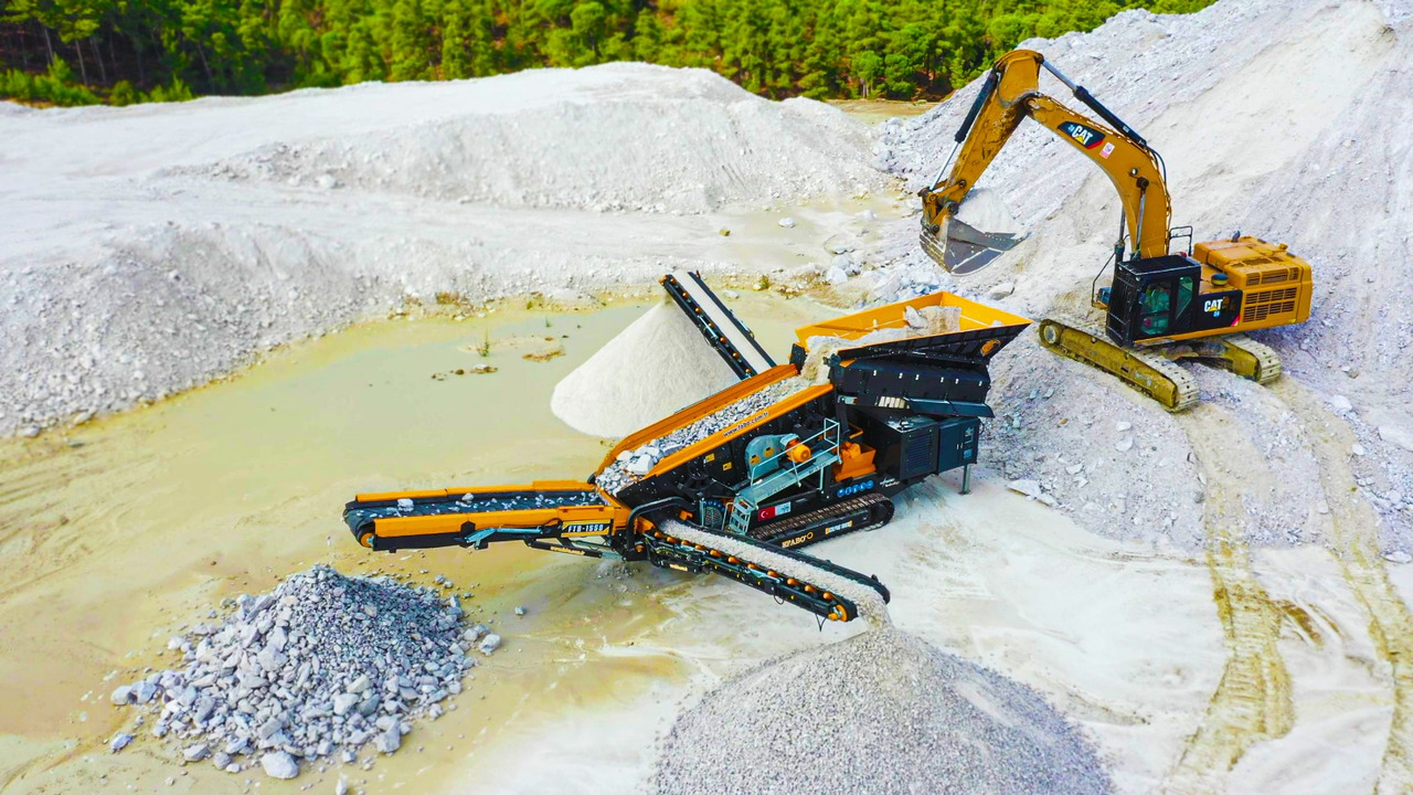 FABO MOBILE CRUSHING PLANT - Machine d'exploitation minière: photos 1 FABO MOBILE CRUSHING PLANT - Machine d'exploitation minière: photos 1