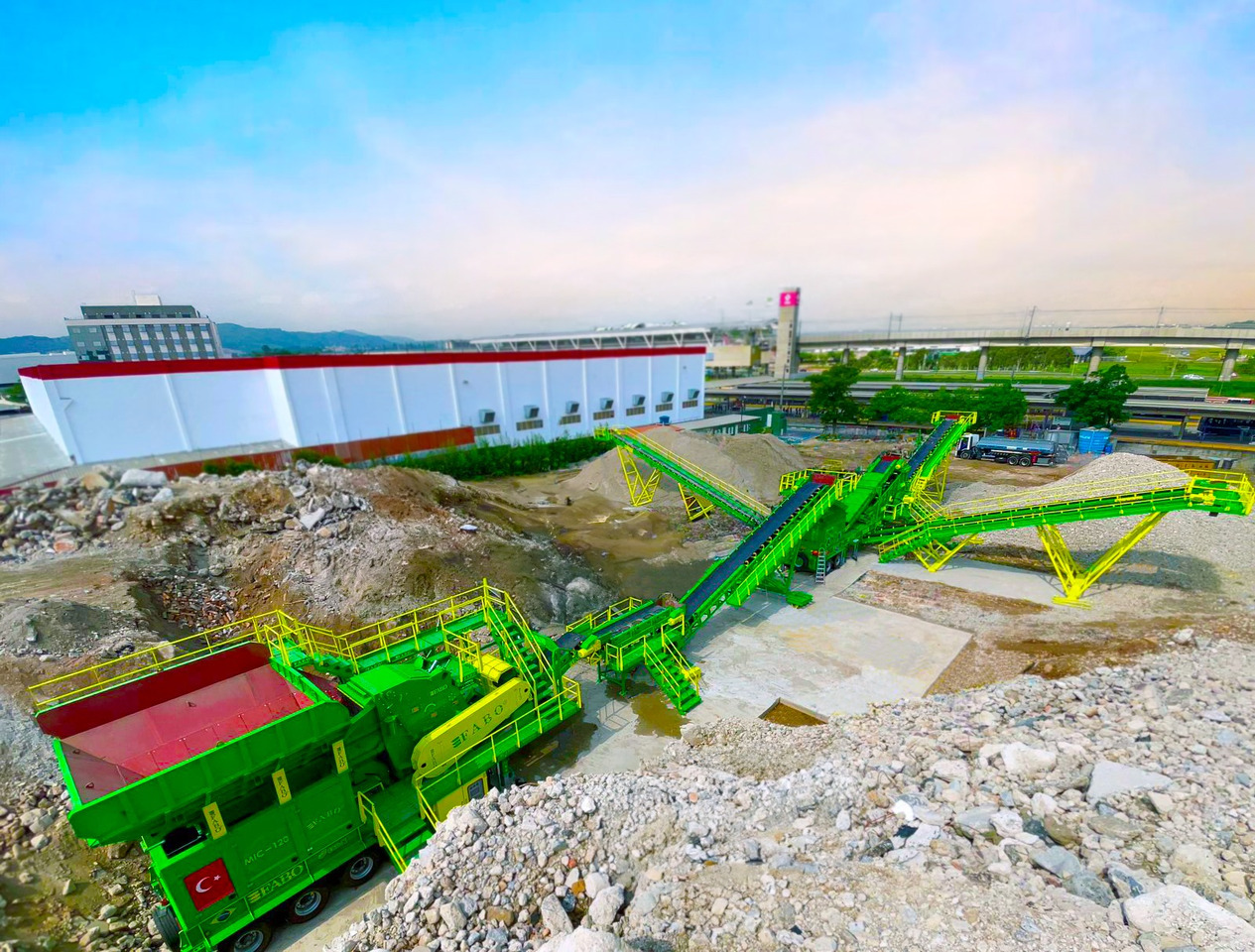 FABO Mining machinery - crushing plant - Machine d'exploitation minière: photos 1 FABO Mining machinery - crushing plant - Machine d'exploitation minière: photos 1