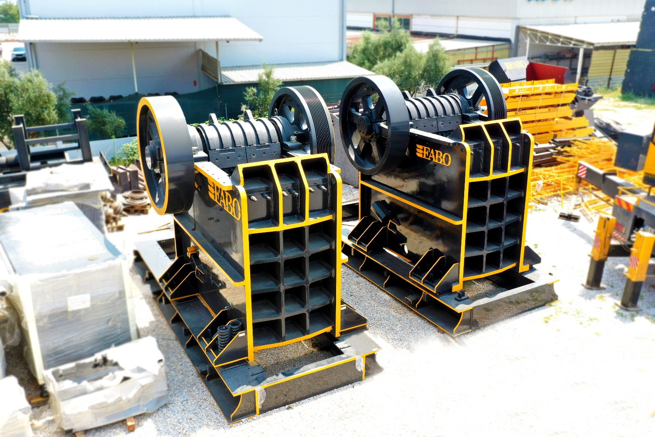 FABO jaw crusher - Concasseur à mâchoires: photos 2 FABO jaw crusher - Concasseur à mâchoires: photos 2