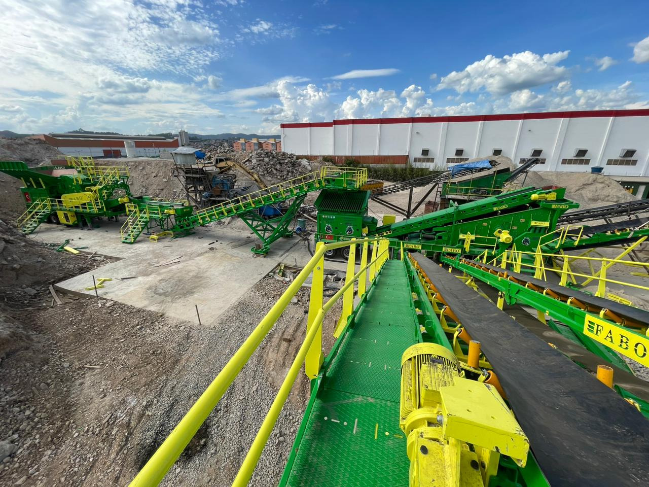 FABO mobile impact crusher - Concasseur à percussion: photos 5 FABO mobile impact crusher - Concasseur à percussion: photos 5