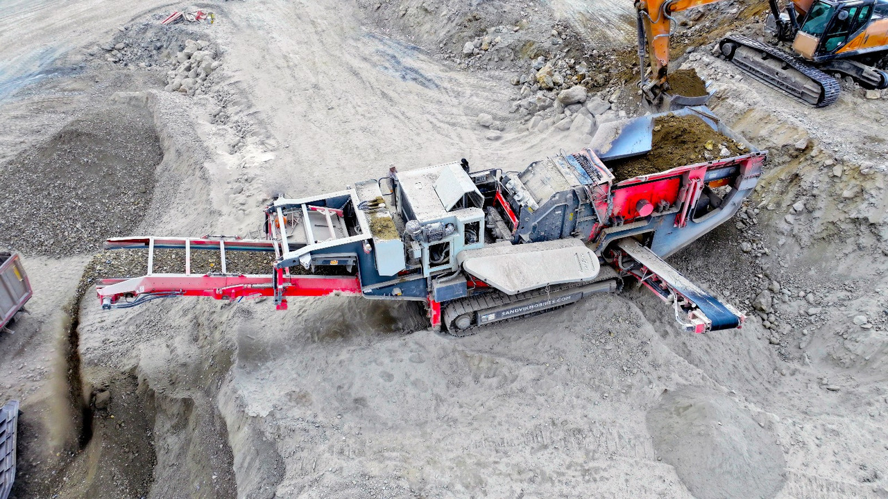 SANDVIK Mobile crusher - Concasseur mobile: photos 3 SANDVIK Mobile crusher - Concasseur mobile: photos 3
