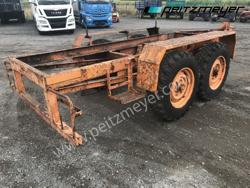 BATHE TANDEMANHÄNGER Fahrgestell für Unimog - Remorque châssis: photos 1 BATHE TANDEMANHÄNGER Fahrgestell für Unimog - Remorque châssis: photos 1