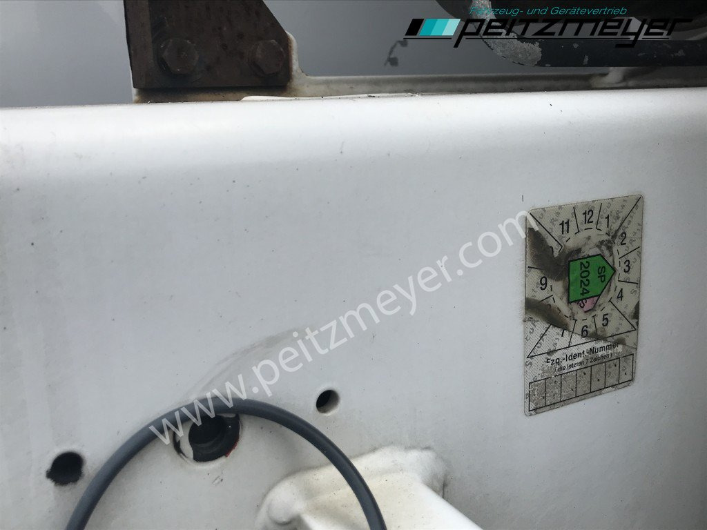 Camion plateau, Camion grue MERCEDES-BENZ Actros 2536 LL Pritsche HMF Heckkran m. Zange Baustoff: photos 29