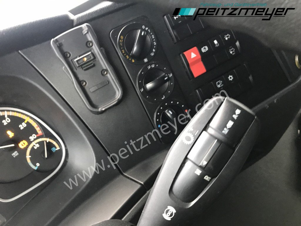 Camion fourgon MERCEDES-BENZ Atego 818 L Koffer + LBW Euro 6, Klima, AHK,: photos 15