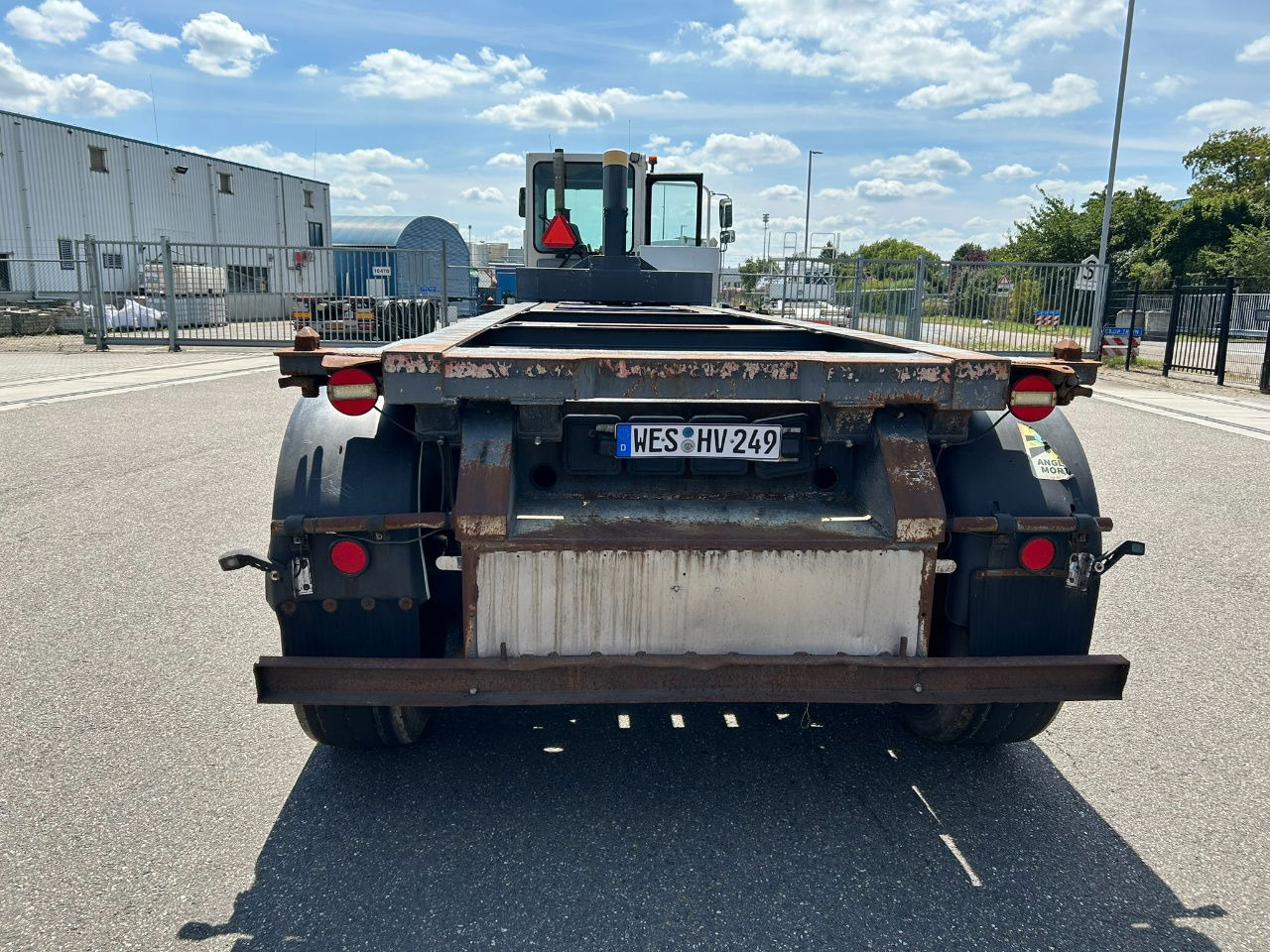 Mafa 20 ft tipping chassis / disc brakes / lifting axle / alcoa wheels / - Semi-remorque porte-conteneur/ Caisse mobile: photos 4 Mafa 20 ft tipping chassis / disc brakes / lifting axle / alcoa wheels / - Semi-remorque porte-conteneur/ Caisse mobile: photos 4