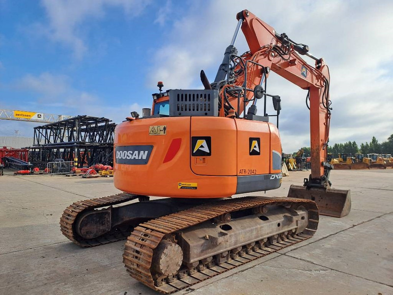 Doosan DX 235 LCR-5 - Pelle sur chenille: photos 4 Doosan DX 235 LCR-5 - Pelle sur chenille: photos 4